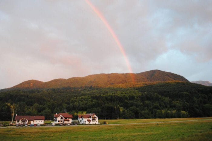 Viata amerindienilor prin explorare si culoare – Timeless Story Colorful July