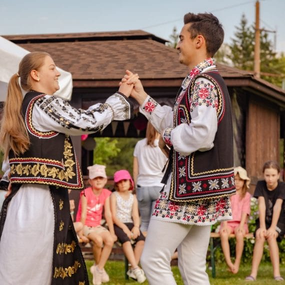 tabara calatorie in jurul lumii 4 nopti