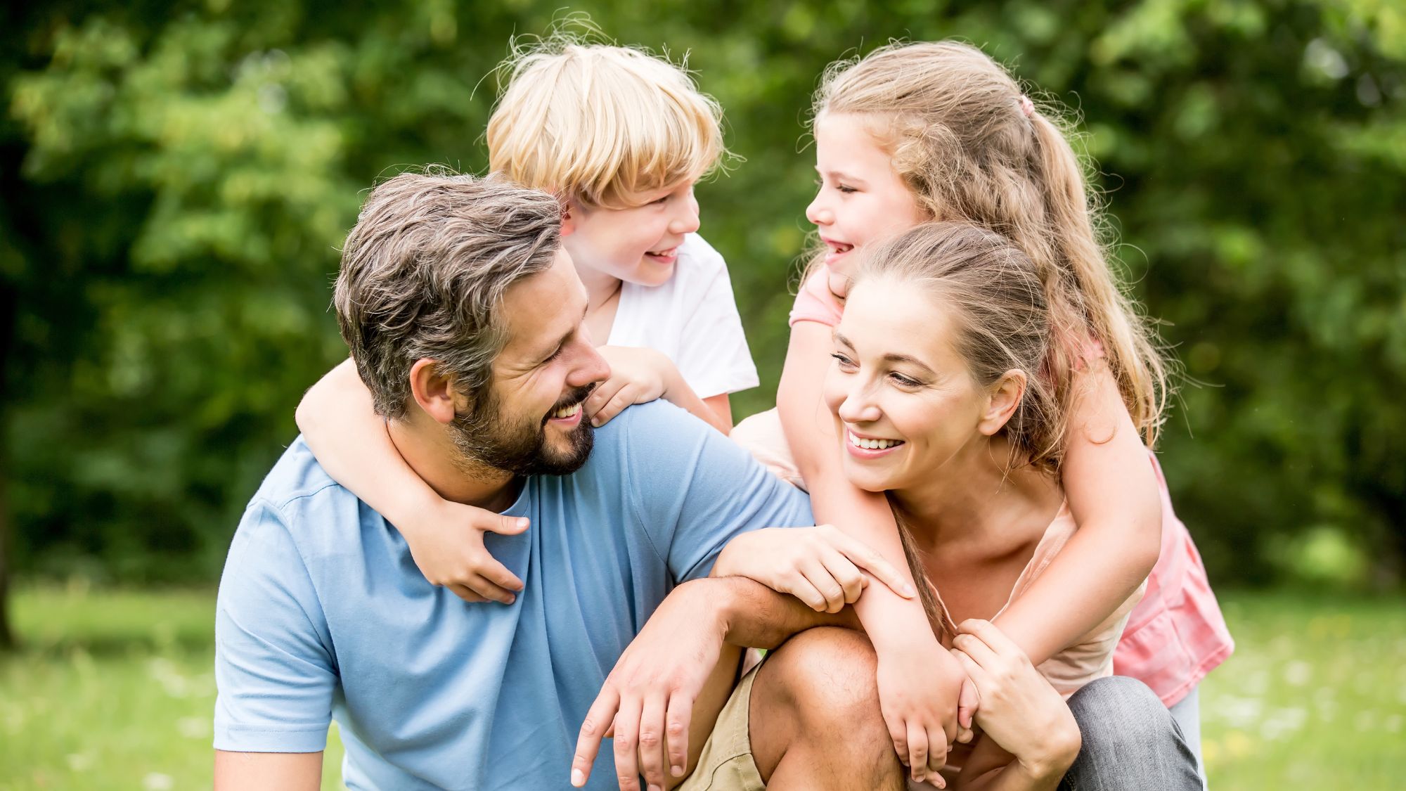 Mini-Tabere de Weekend în Familie